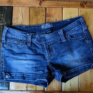Silver Jeans Co. Shorts Size 31